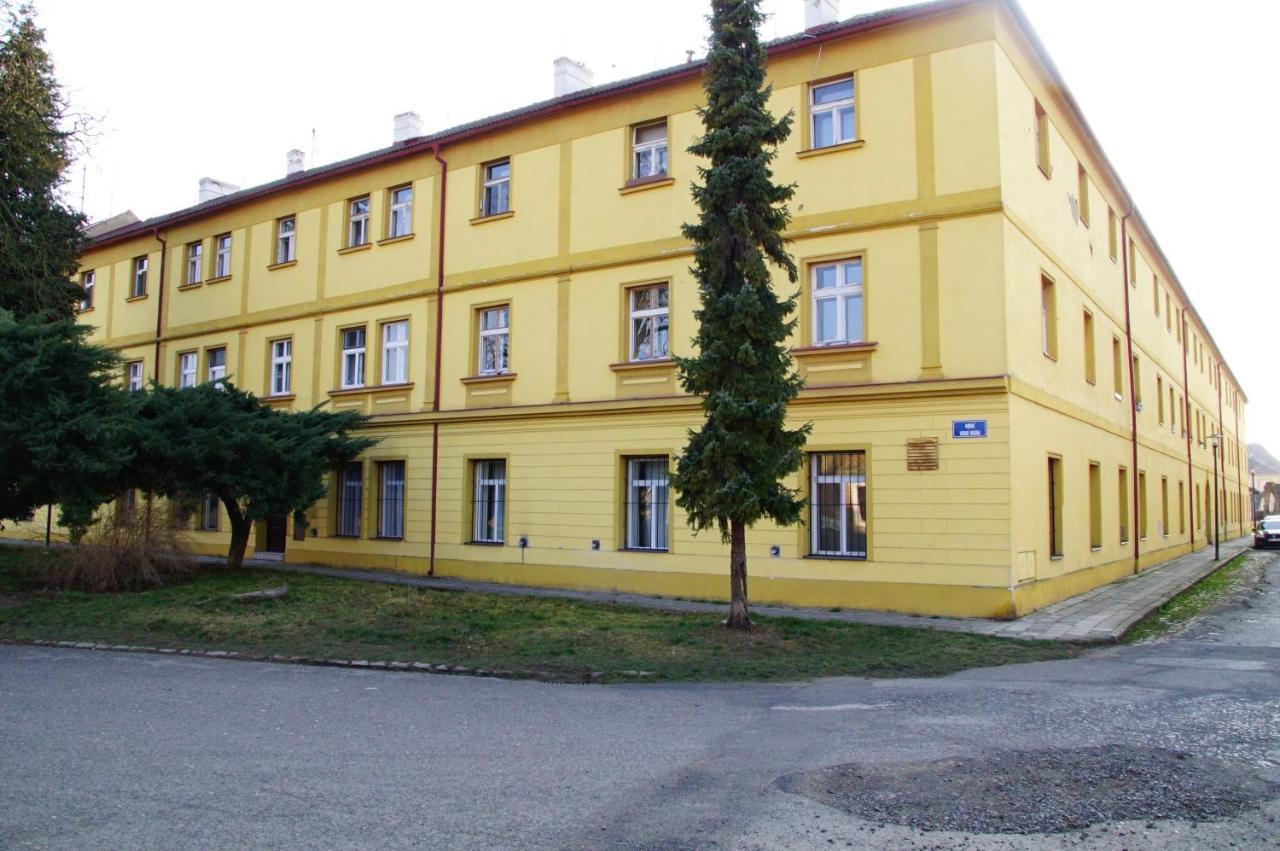 Apartment Porta Terezín Buitenkant foto